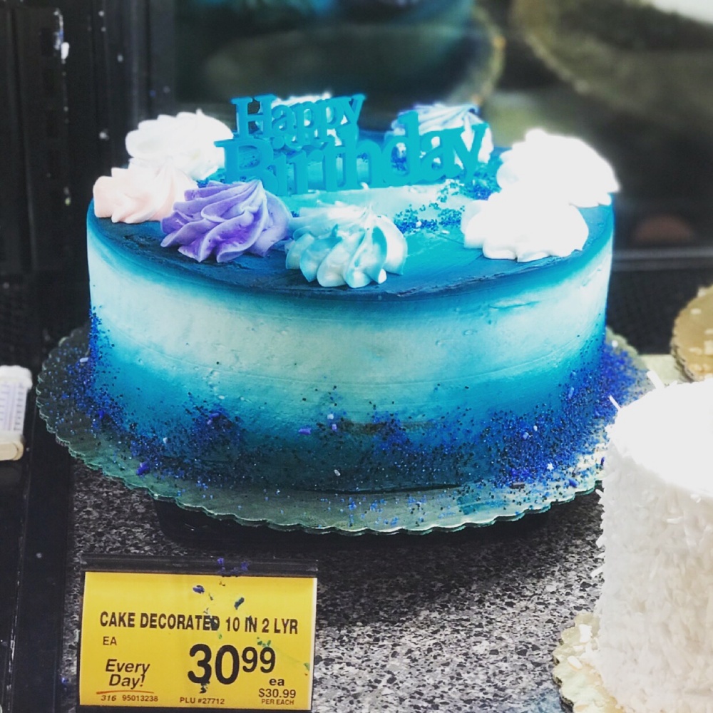 ブルーなケーキ